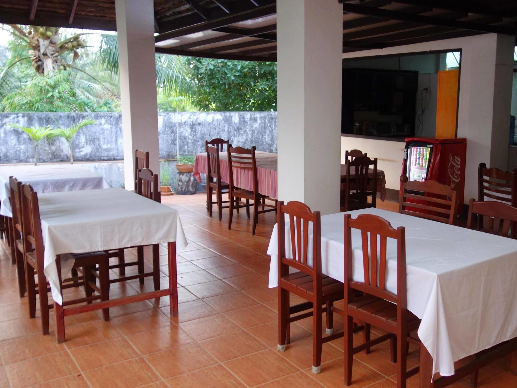 Villa Lao Vientiane Luaran gambar